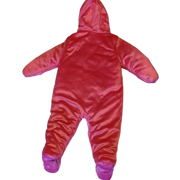 Hello Kitty Snow Suit Girl 6/9 months - Picture 2 of 3